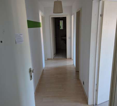 Freundliche 2-Zimmer-Wohnung mit Balkon in Oberasbach