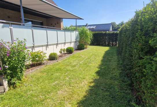 Schöne 3,5-Zimmer-Terrassenwohnung mit einem Garten und Keller in Bad Oeynhausen