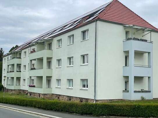 Modern ausgestattete, kleine 2-Raum-Wohnung mit Balkon in Roßwein