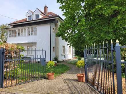 Villenanwesen unter den Linden