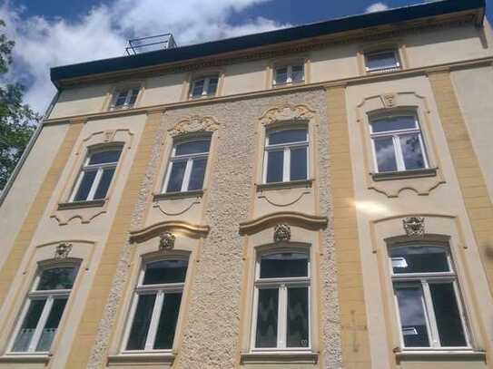 Apartment im Altbau-Charme und Einbauküche, Ecke Mülheimer Freiheit