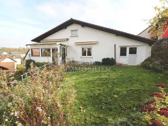 Vielseitiges Zweifamilienhaus mit tollem Weitblick in Obergimpern