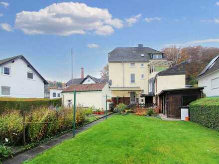 Geräumiges 11-Zimmer-Haus mit großem Garten, grüner Aussicht vom Balkon