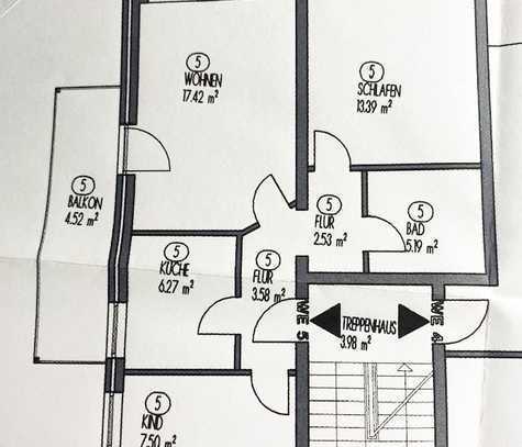 Schöne 2,5 Zimmer Wohnung mit Balkon