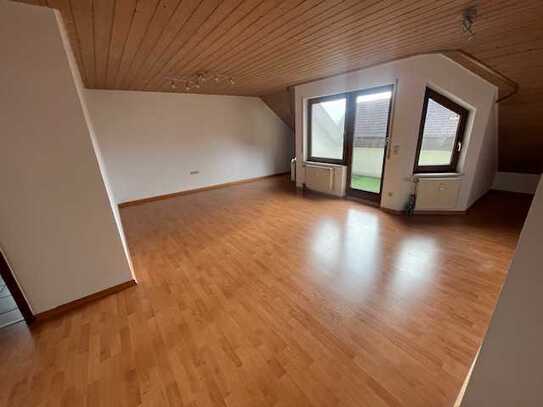 Freundliche 3-Zimmer-DG-Wohnung