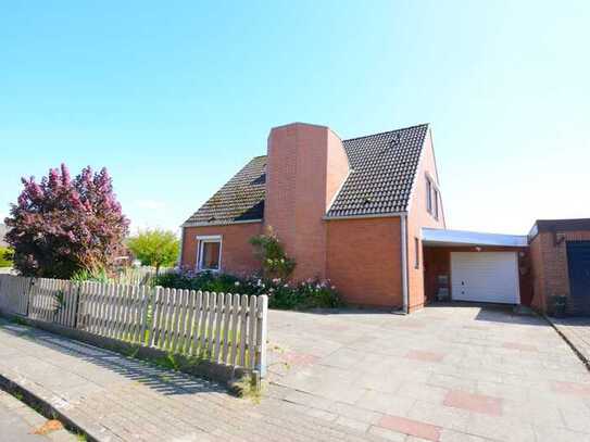 Einfamilienhaus mit Bauplatz in guter Wohnlage von Neufeld