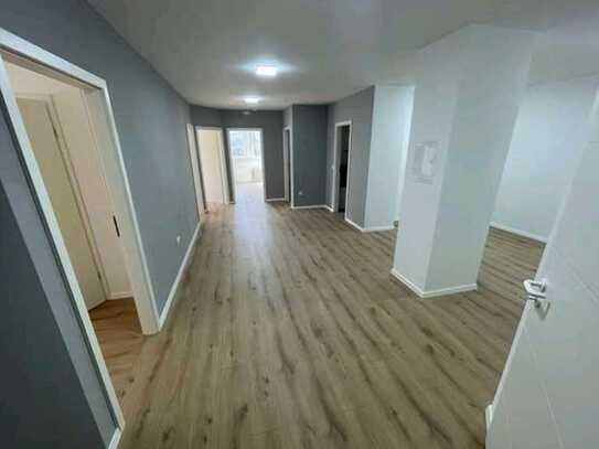 Wohnheim/Boardinghouse mit 6 Appartements WG geeignet im Zentrum von Augsburg zu vermieten!