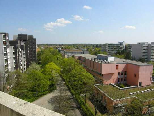 Helle 3-Zimmer-Wohnung in Südostausrichtung und Fernblick München-Neuperlach