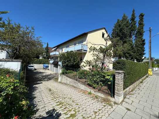 MAX. 2 Personen! Helle, ruhige, 2,5-Zimmer-Wohnung mit großem Süd-/Westbalkon in Unterschleißheim