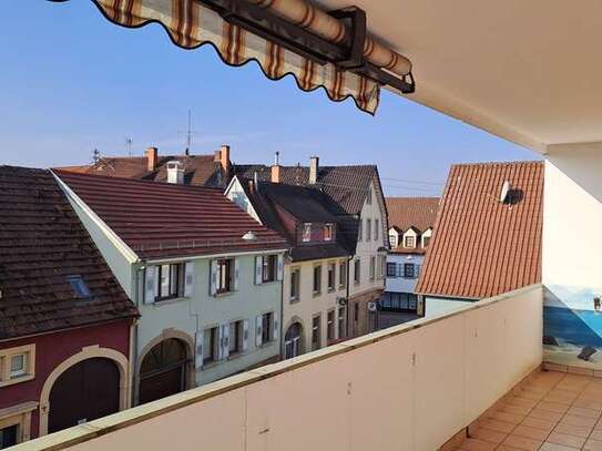 3 Zimmer Wohnung mit Balkon im Zentrum von Bretten zu vermieten !