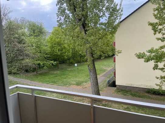 Erstbezug nach Sanierung mit Balkon: ansprechende 2-Zimmer-Wohnung in Köln