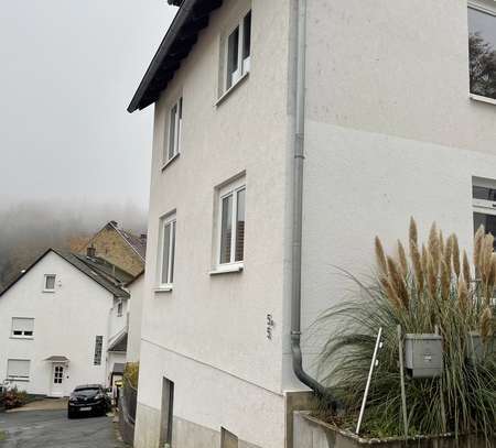 Geräumiges, lichtdurchflutetes Haus zum Wohlfühlen