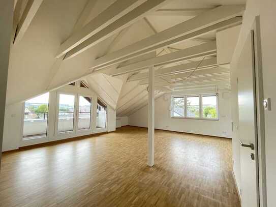 2-Raum-Loft-Wohnung mit luxuriöser Innenausstattung und Loggia mit Weitblick in Veitshöchheim