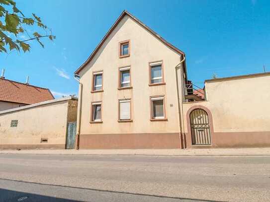 Sanierungsbedürftiges EFH mit Garten