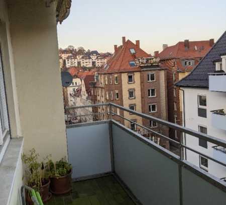 Sehr gut geschnittene 3-Zi-Wohnung mit 2 Balkon und Einbauküche in Stuttgart-WEST