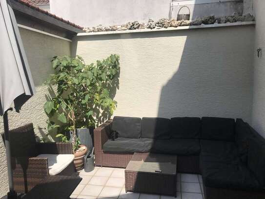 Freundliche helle 3-Zimmer-Wohnung mit großer Lounge-Terrasse in Germersheim