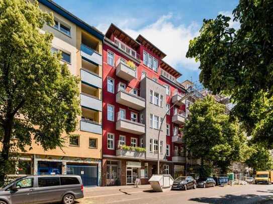 Exklusive 3-Raum-Penthouse-Wohnung mit lux. Innenausstattung mit Balkon und EBK in Berlin Kreuzberg