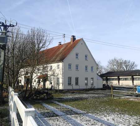 Seltene Gelegenheit: Einfamilienhaus mit Stall und Reitplatz – Idylle direkt an der Roth