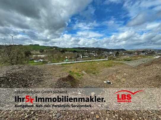 Baureifes Grundstück mit Erdarbeiten in Lünebach!