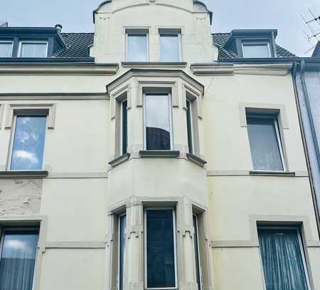 Gepflegter Altbau mit 4 WE & 1 GE **TOP Investment**