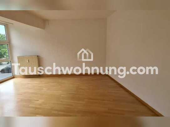 Tauschwohnung: 2-Zimmer Wohnung mit Balkon, Wanne und Einbauküche