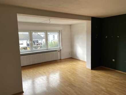3-ZKB mit Abstellraum, Balkon, Garage, Kellerraum und Einbauküche in Stockstadt/Rhein zu vermieten