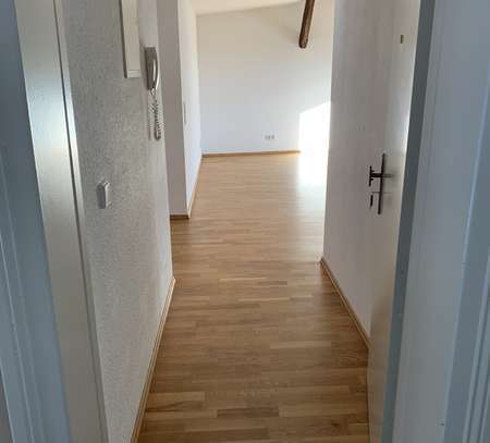 2-Raum-Wohnung mit Balkon in Stadtfeld Ost