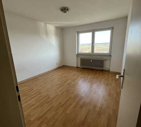 tolle helle 3 Zi- Wohnung mit Balkon