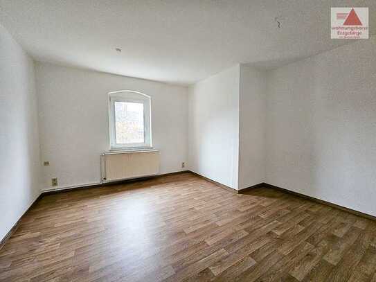 3-Raum-Wohnung in Randlage von Lößnitz im Dachgeschoss