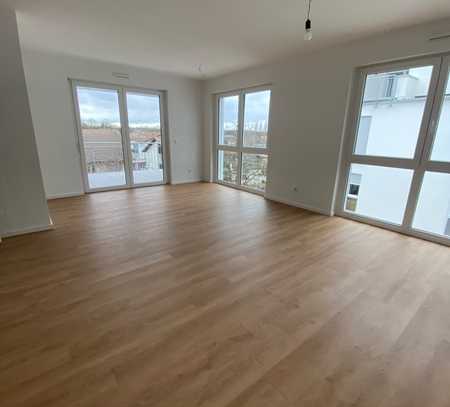 Moderne 3 Zimmer Wohnung mit EBK und tollem Ausblick