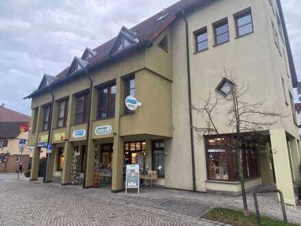Zentral gelegene Ladenfläche direkt am Kelternplatz zu vermieten - geeignet als BIO Laden
