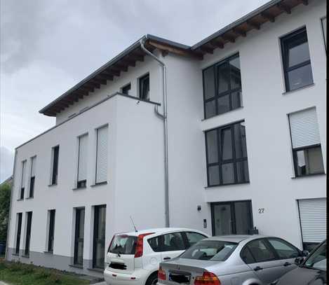 Neues ansprechende 4-Zimmer-Wohnung mit Balkon in Bad Camberg-Erbach