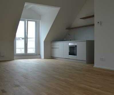 Charmante 2-Raum-DG-Wohnung mit Balkon + Terrasse und in Mainz - Bretzenheim