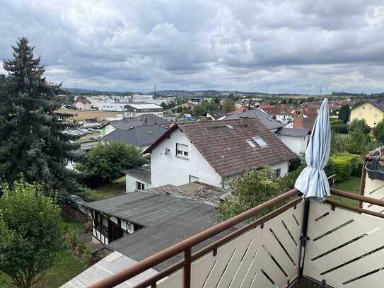 Gepflegte 2-Zimmer-Wohnung mit Balkon, Bad und Abstellraum in Gelnhausen