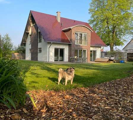 Geräumiges, preiswertes 7-Zimmer-Einfamilienhaus mit gehobener Innenausstattung in Hüllhorst