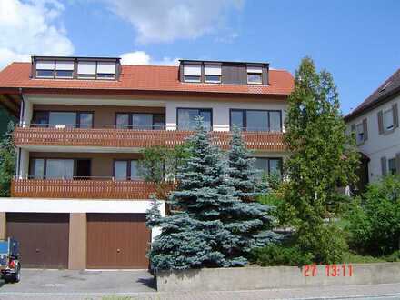 TOP 3,5 Zimmer Wohnung im 2. OG Dachgeschoss, Balkon mit herrlicher Aussicht