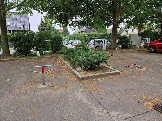 Außenstellplatz in der Siegener Str. ab sofort frei