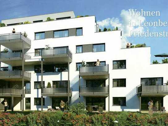 Große Wohnung, vier Zimmer, Balkon, Einbauküche, Garagenplatz im Herzen Leonbergs / Nähe Fa. Bosch