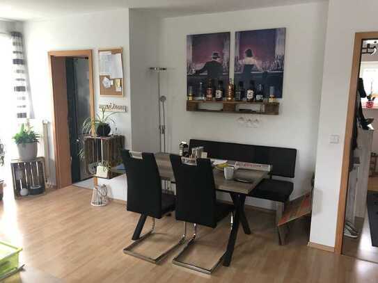 Wunderschöne ruhige u. helle 2-Zimmer-Wohnung mit Balkon in Rosenheim