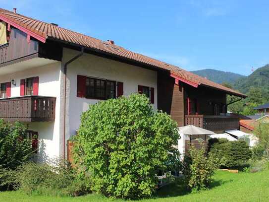 Attraktive 3 Zimmer Wohnung mit Blick zur Kampenwand