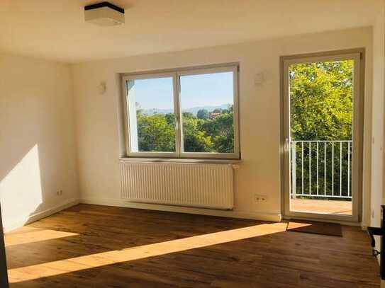 sanierte 2 Zi. Wohn. mit EBK, sonnigen Balkon & traumhafter Blick über Bamberg