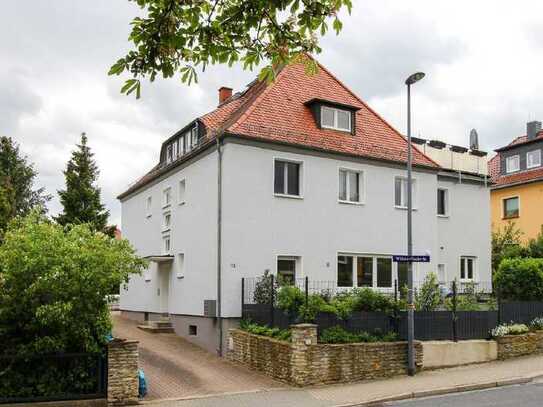 **Moderne 3-Raum-Wohnung mit Terrasse**