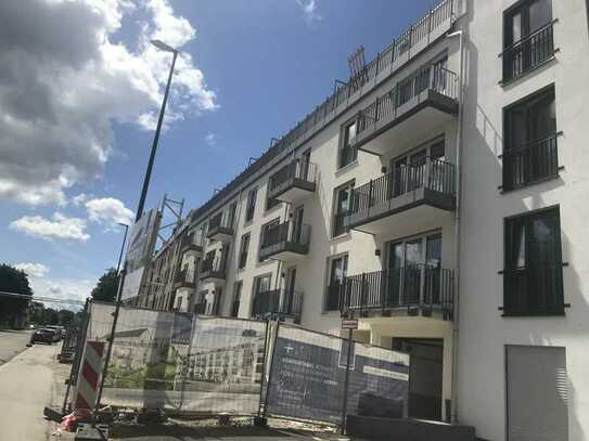 Mobilisierte, Stilvolle, neuwertige 1-Raum-Wohnung mit Balkon und EBK in München Perlach