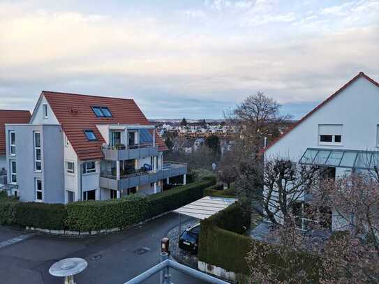 Hübsche 2-Zimmer-Wohnung mit EBK, Balkon und TG-Stellplatz zu vermieten