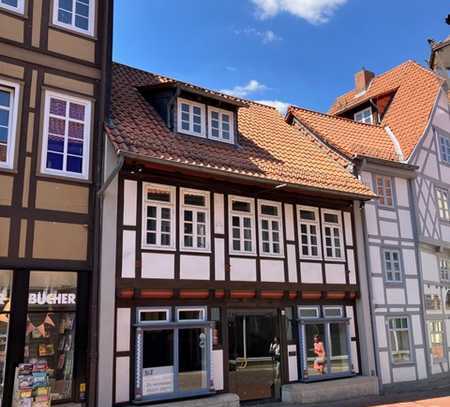 Komplettes Geschäftshaus mit Büro- und/oder Ladenflächen in der Wolfenbütteler Fußgängerzone