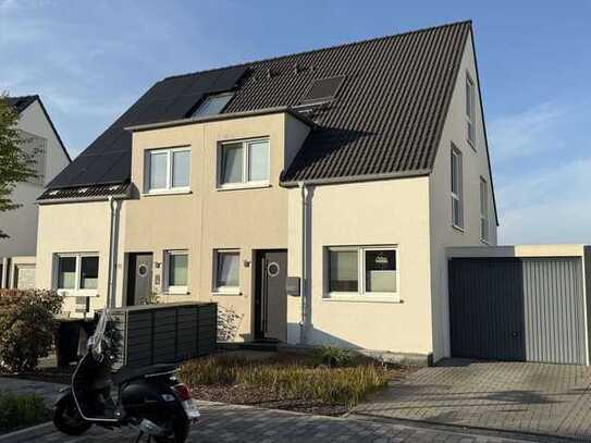 St. Hubert Modernes EFH mit Garten und Garage