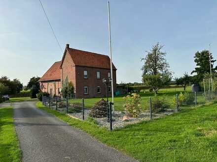 Landhaus mit Deele und Scheune mit einzigartigem Charme!