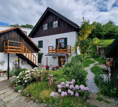 Familienfreundliches Zuhause mit Gästewohnung und energieeffizienter Wärmepumpe!