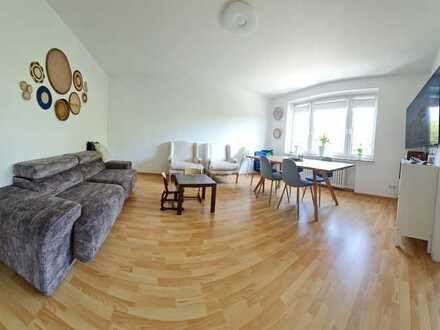 gepflegte 4-Zimmerwohnung mit Einbauküche und Balkon