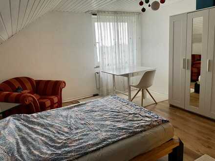 20 qm- Zimmer in Berufstätigen WG